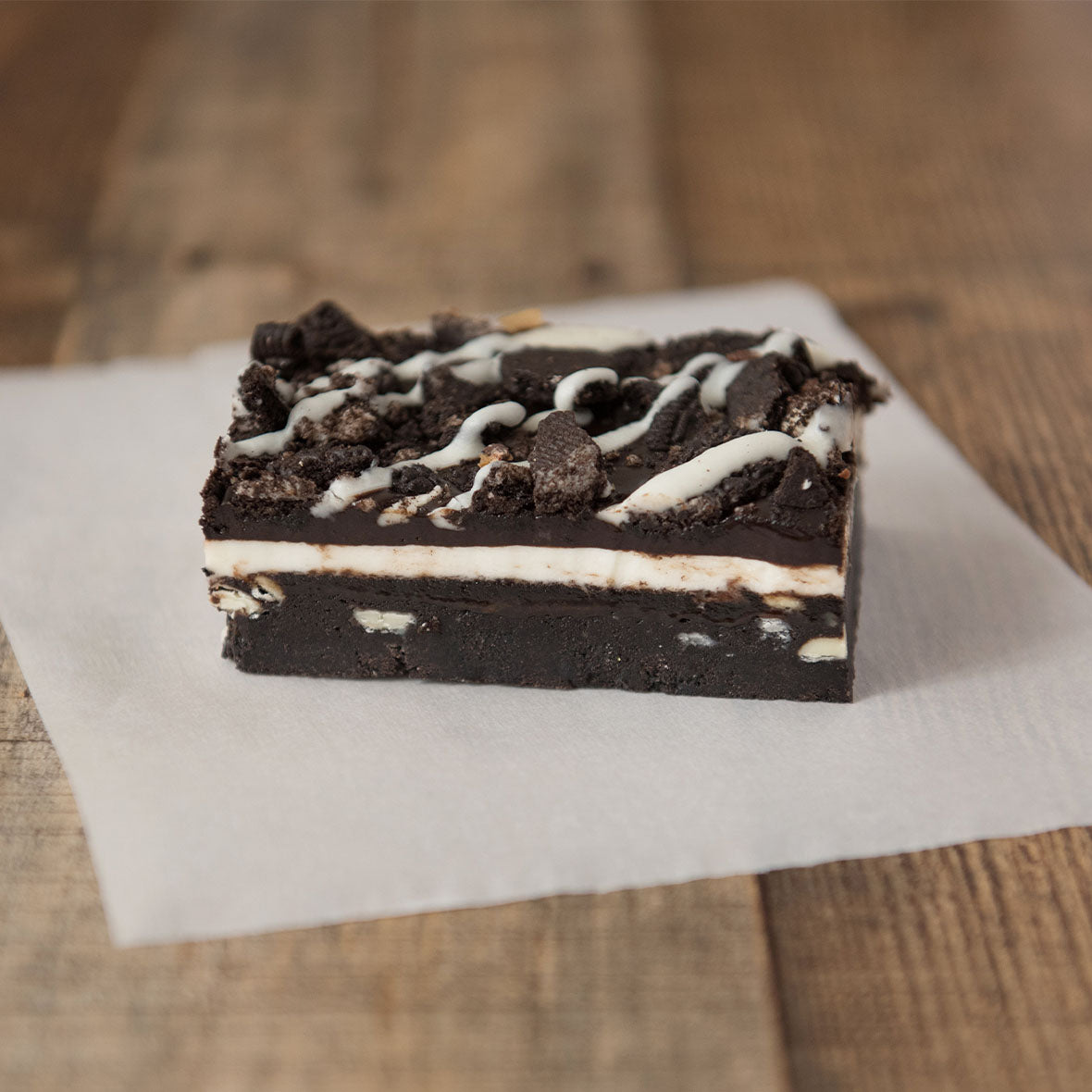 Cookies & Cream Stacked Bar